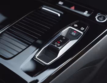Interior Audi Q6 Sportback e-tron S line [UK-spec] '2025–pr.