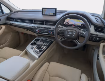 Panel frontal Audi Q7 2.0 TFSI quattro [Japan] (4M) '2016–20