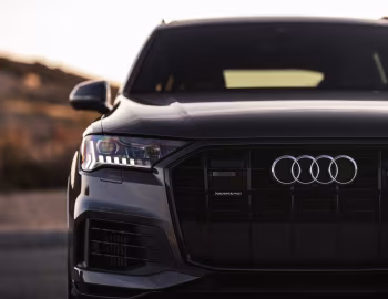 2022–pr. Audi Q7 45 TFSI quattro Black Pack [North America] '2021–pr.