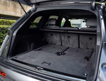 Ambos Audi Q7 50 TDI quattro S line [Australia] (4M) '2025–pr.
