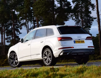 Audi Q7 50 TDI quattro S line "Black Edition" [UK-spec] (4M) '2019–24