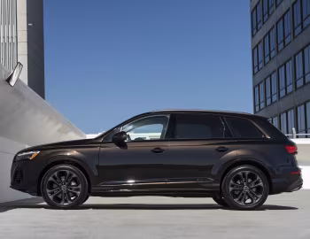 2025–pr. Audi Q7 55 TFSI quattro [North America] '2024–pr.