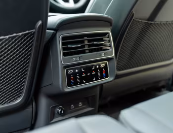 Interior Audi Q7 55 TFSI quattro S line [Australia] (4M) '2025–pr.