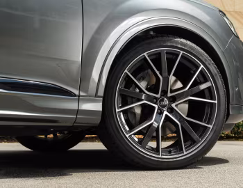 Audi Q7 55 TFSI quattro S line [Australia] (4M) '2025–pr.