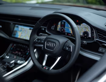 Panel frontal Audi Q7 55 TFSI quattro S line [Japan] (4M) '2020–pr.