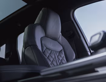 Интерьер Audi Q7 55 TFSI quattro S line [UK-spec] (4M) '2024–н.в.