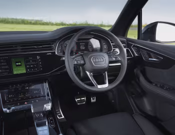 Интерьер Audi Q7 55 TFSI quattro S line [UK-spec] (4M) '2024–н.в.
