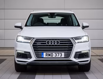 Audi Q7 e-tron TDI quattro [UK-spec] (4M) '2016–19