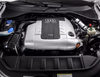 Bajo el capó 2010–15 Audi Q7 TDI clean diesel quattro S line [North America] (4L) '2009–15