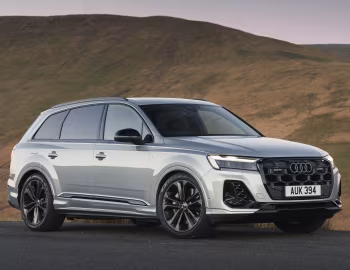 Audi Q7 TFSI e quattro S line [UK-spec] '2025–pr.