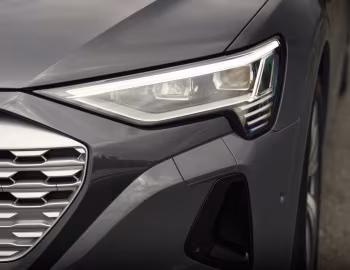 Audi Q8 55 e-tron quattro [Australia] '2023–pr.