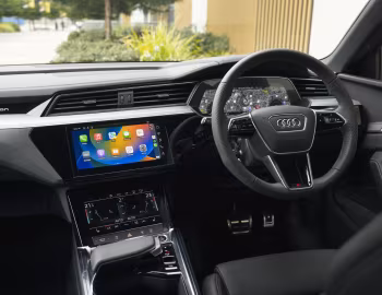 Panel frontal Audi Q8 55 e-tron quattro S line "Launch Edition" [Australia] '2023–pr.