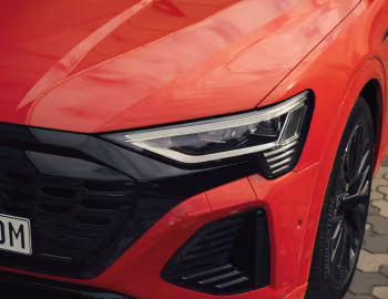 Audi Q8 55 e-tron quattro S line "Launch Edition" [Australia] '2023–pr.