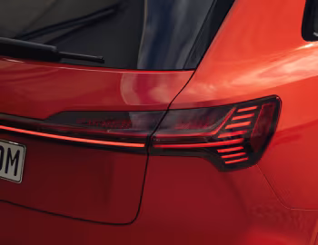 Audi Q8 55 e-tron quattro S line "Launch Edition" [Australia] '2023–pr.