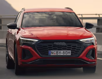 Audi Q8 55 e-tron quattro S line "Launch Edition" [Australia] '2023–pr.