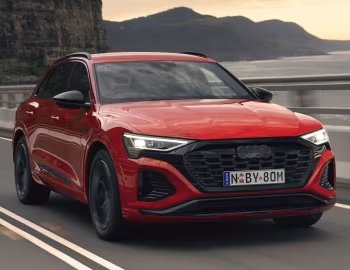 Audi Q8 55 e-tron quattro S line "Launch Edition" [Australia] '2023–pr.
