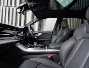 Interior Audi Q8 55 TFSI quattro S line [Australia] '2025–pr.