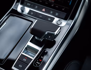 Interior Audi Q8 55 TFSI quattro S line [Australia] '2025–pr.