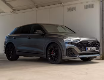 Audi Q8 60 TFSI e quattro S line [Australia] '2025–pr.