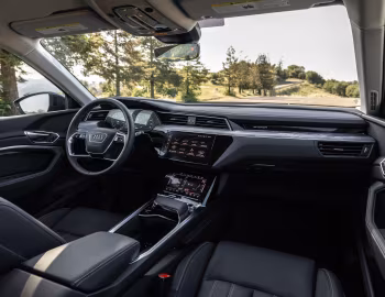 Panel frontal 2024–pr. Audi Q8 e-tron quattro [North America] '2023–pr.