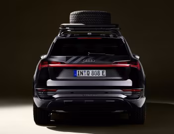 Audi Q8 e-tron "edition Dakar" '2024