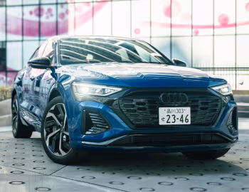 Audi Q8 Sportback 55 e-tron quattro S line [Japan] '2023–pr.