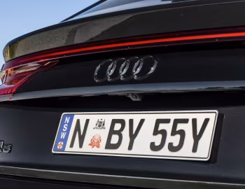 Audi Q8 quattro S line Dynamic Black [Australia] '2023–pr.
