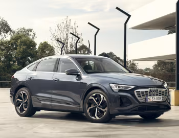 Audi Q8 Sportback 55 e-tron quattro S line [Australia] '2023–pr.