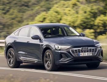 Audi Q8 Sportback 55 e-tron quattro S line [Australia] '2023–pr.