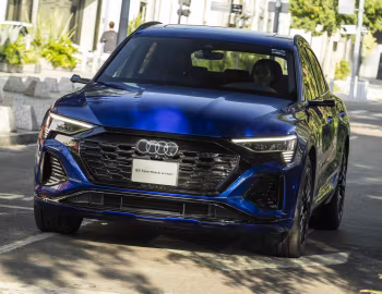 Audi Q8 Sportback 55 e-tron quattro S line [Mexico] '2023–pr.