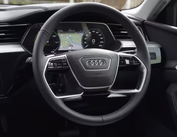 Panel frontal Audi Q8 Sportback 55 e-tron quattro S line [Australia] '2023–pr.