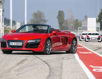 Audi R8 V10 Spyder [Worldwide] '2012–16