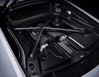 Bajo el capó Audi R8 Coupé V10 GT RWD [Worldwide] '2022–pr.