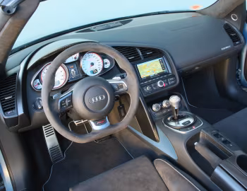 Interior Audi R8 GT Spyder [EU-spec] '2011–12