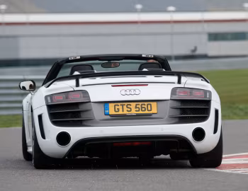 Audi R8 GT Spyder [UK-spec] '2011–12