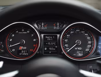 Комбинация приборов Audi R8 LMX [UK-spec] '2014–15
