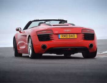 Audi R8 Spyder [UK-spec] '2013–16