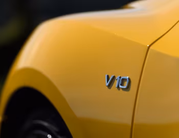 Audi R8 Spyder V10 [UK-spec] '2016–18