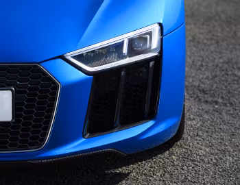 Audi R8 Spyder V10 [UK-spec] '2016–18