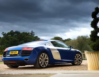 Audi R8 V10 [UK-spec] '2009–12