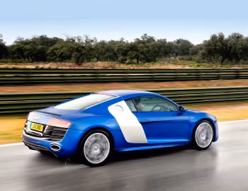 Audi R8 V10 [UK-spec] '2009–12
