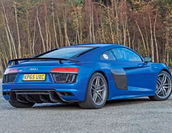 Audi R8 V10 Plus [UK-spec] '2015–18