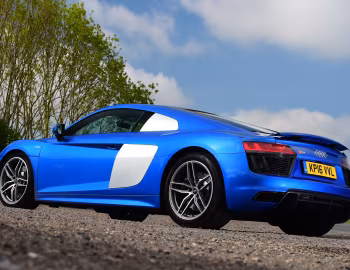 Audi R8 V10 [UK-spec] '2015–18