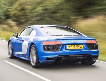 Audi R8 V10 [UK-spec] '2015–18