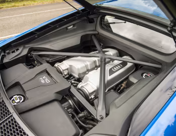 Bajo el capó Audi R8 V10 [UK-spec] '2015–18