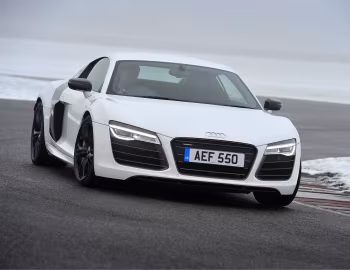 Audi R8 V10 Plus [UK-spec] '2013–16