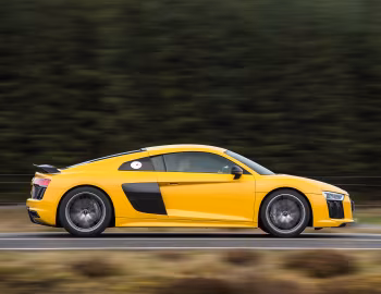 Audi R8 V10 Plus [UK-spec] '2015–18