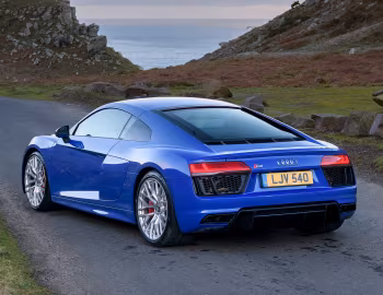 Audi R8 V10 RWS [UK-spec] '2018–19
