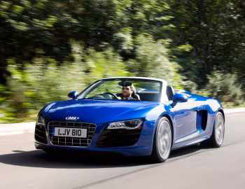 Audi R8 V10 Spyder [UK-spec] '2010–12