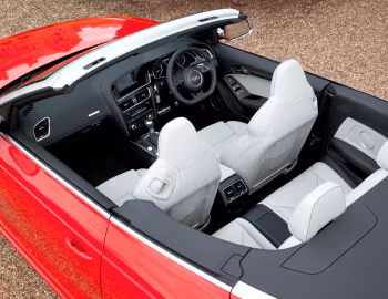 Interior Audi RS 5 Cabriolet [UK-spec] '2013–17
